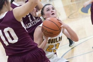 Lisa Ellis had 21 points and five 3-pointers during Cloudland's 66-44 win over Johnson County.