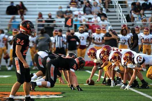 'Toppers down Cyclones in junior varsity football action - www