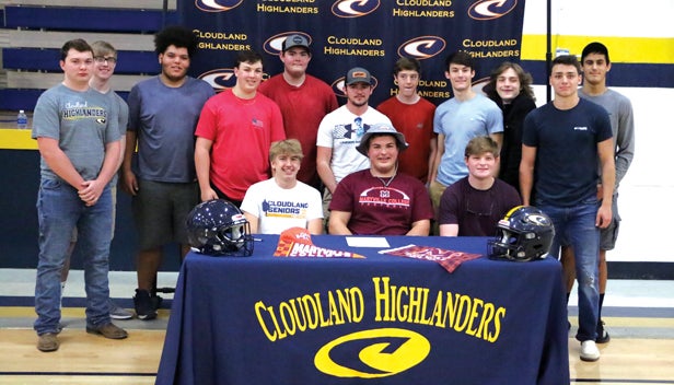 Cloudland's Presswood inks with Maryville College - www.elizabethton ...