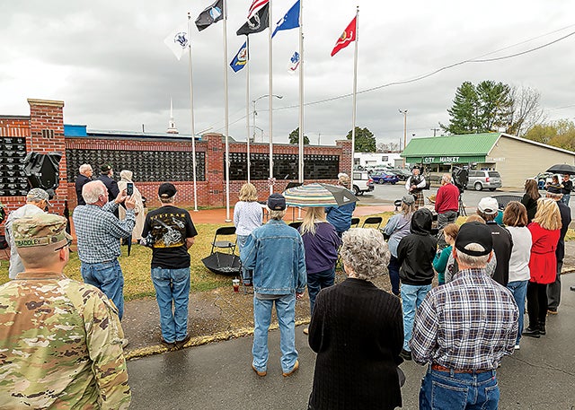 Veterans day status quotes