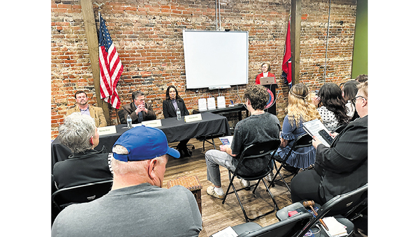 Carter County mayoral candidates outline priorities at CCFRW forum